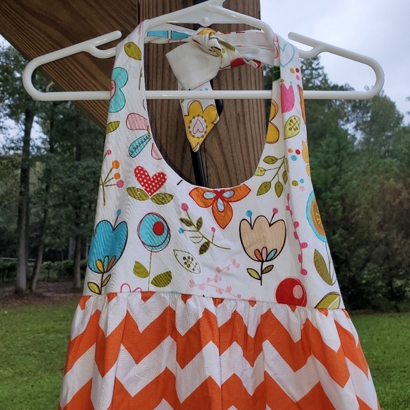 New Chevron Halter Dress with Blooms Size 6 - Picture 2 of 9